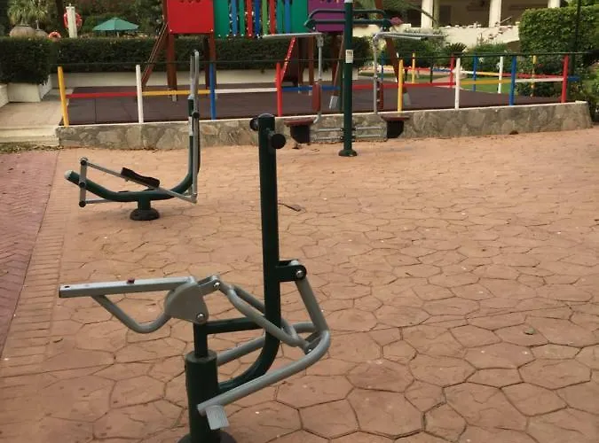 Carihuela Palace Beach *